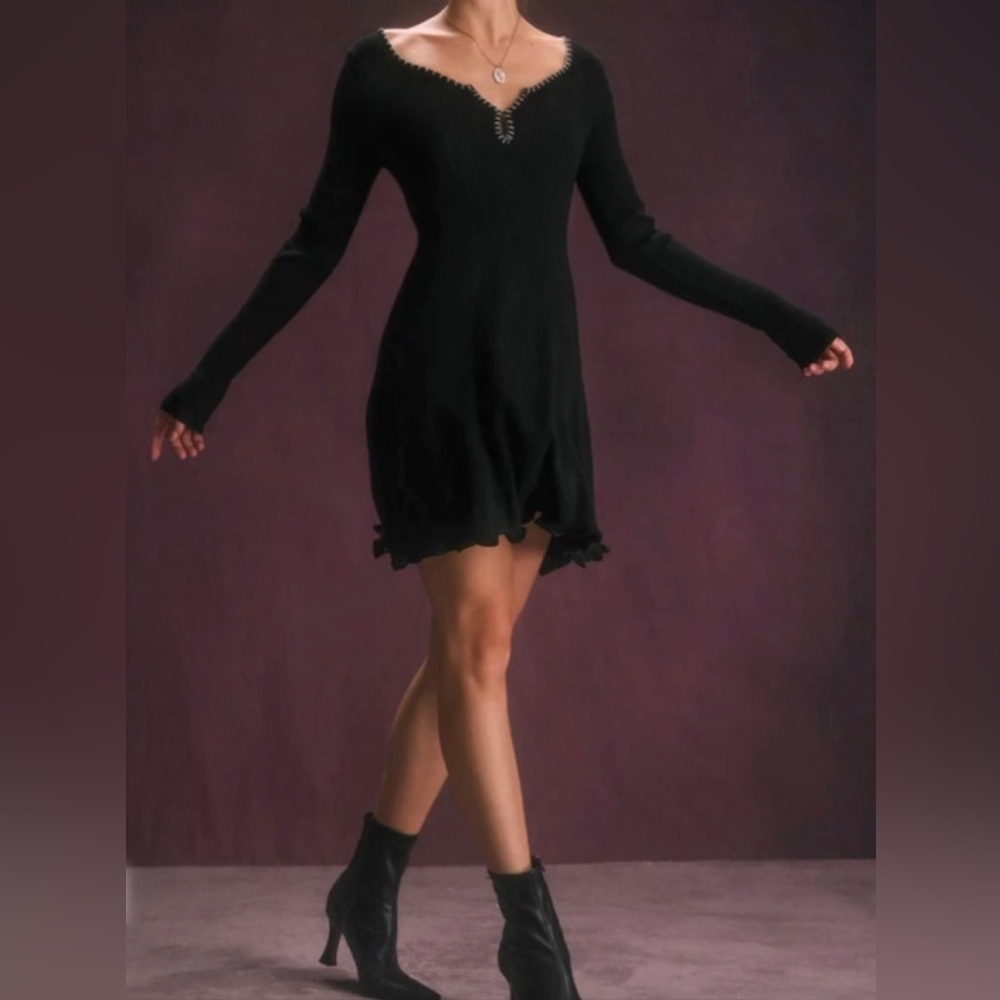 Black mini knit long sleeve dress